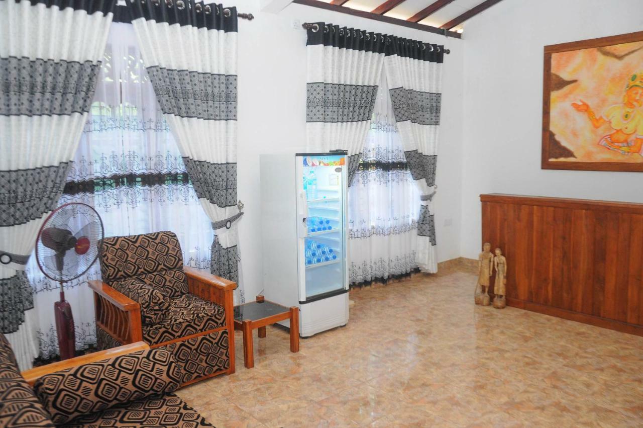 Restwell Homestay Dambulla Bagian luar foto